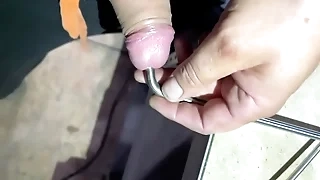 Mein Slave muss Harnröhre ficken